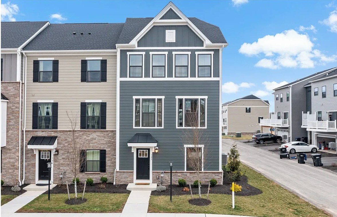 Very Peaceful New Community Close To Robinson Costco, Airport