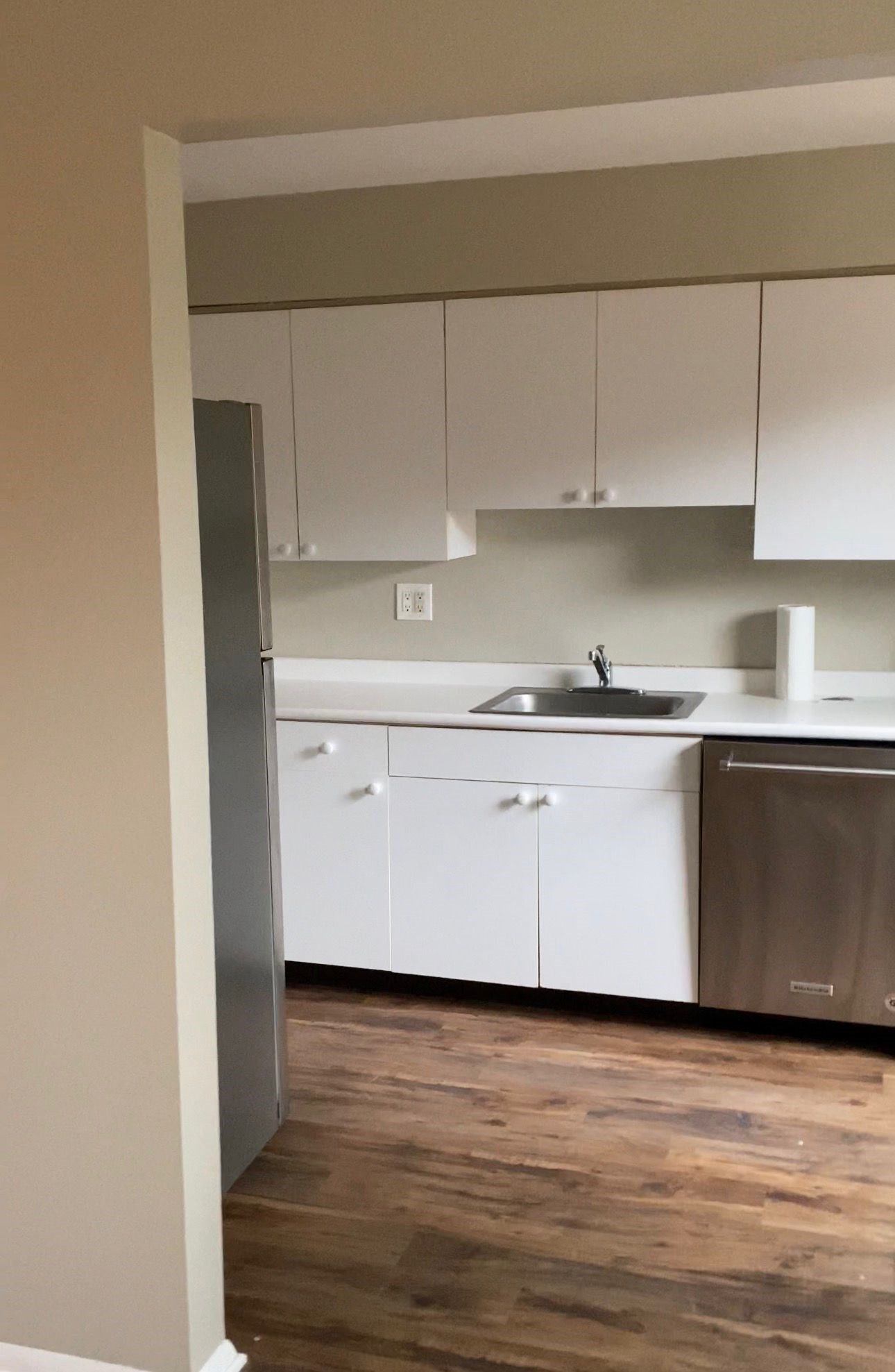 One Bedroom Spacious Apartment Available For Rent In Edison