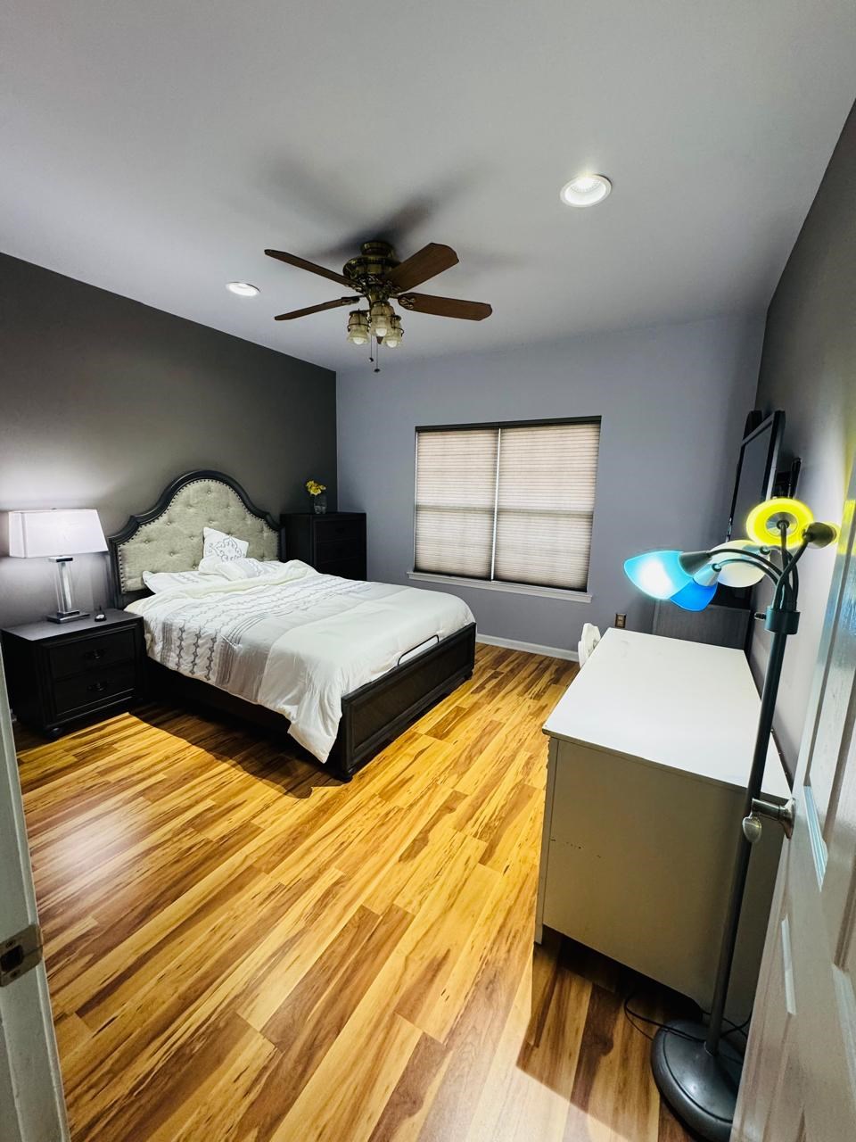 Room Available For Professional Male For Long Term Only (more Than 2  Months): Contact: SantoshRaj