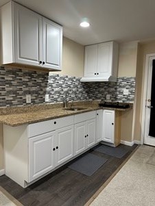 1 Bedroom 1 Bath Spacious 1250  Sqft Basement For Long-Term Or Short-Term