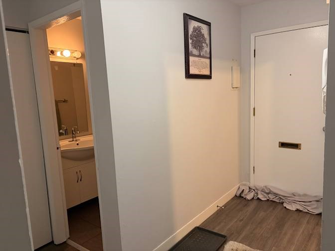 Axel’s Room – Shared Room In New Westminster