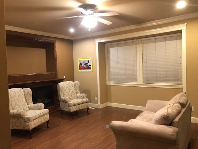 Cozy Shared Room With Shared Bath In Tynehead