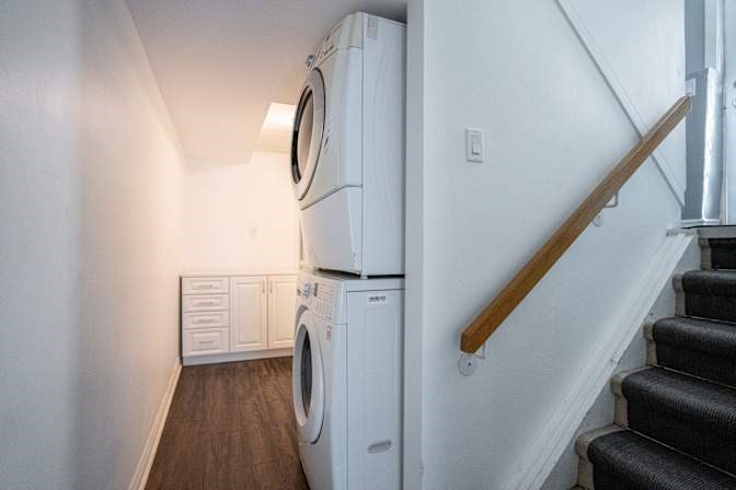 Private Room With Own Bathroom In Fairfield Heights, ON