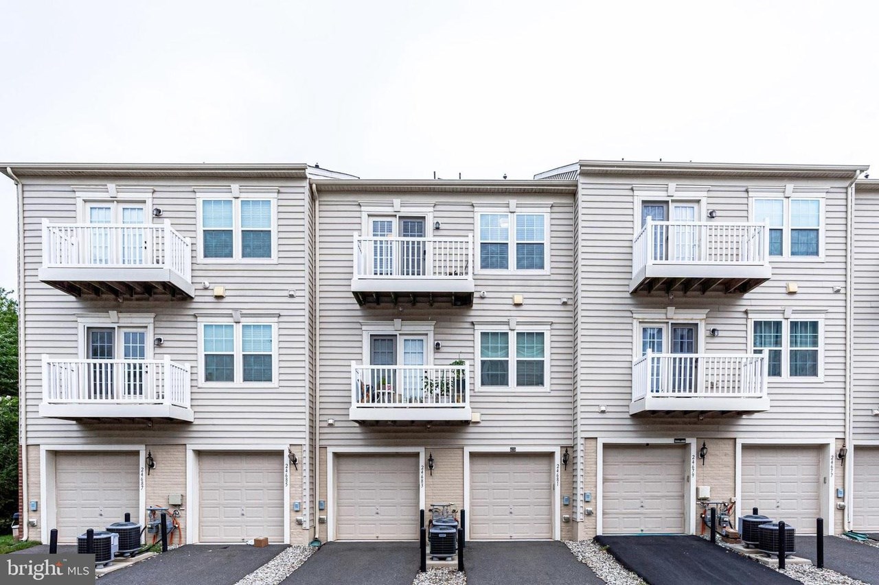 2Bed 2Bath Condo Available In Arcola Town Center Close To South Riding, Aldie
