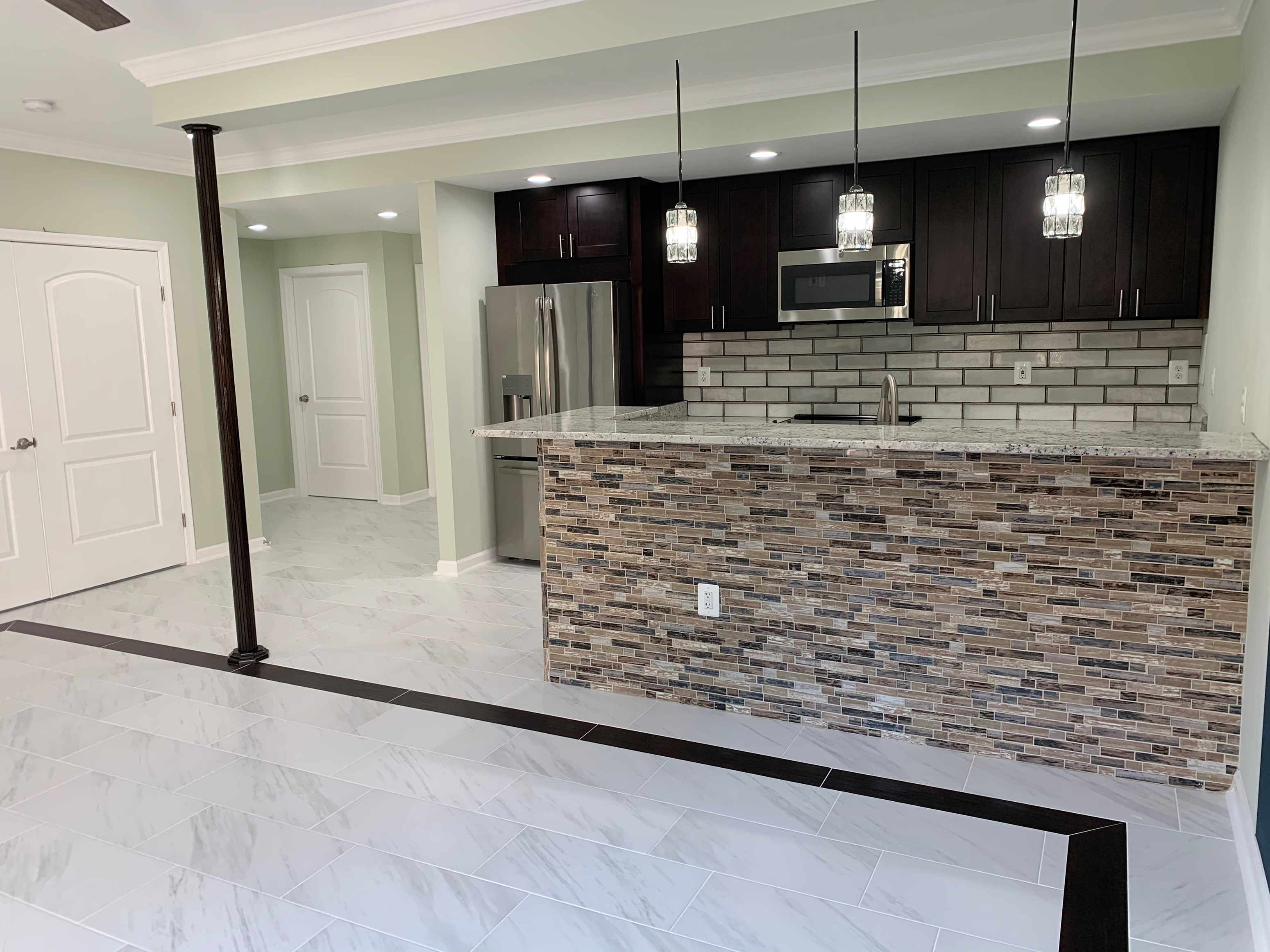 2 Bed/2 Bath Tile Flooring Spacious Walk Up Basement For Rent Near Ashburn 20147, Near By One Loudoun