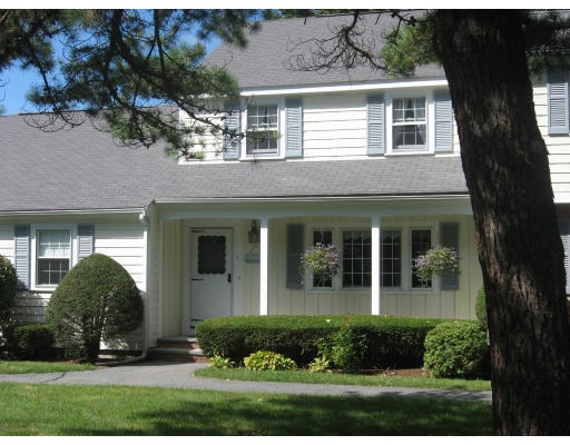 2 BHK With 1.5 Bathroom Townhouse With Finished Basement Available For Rent At Acton, MA