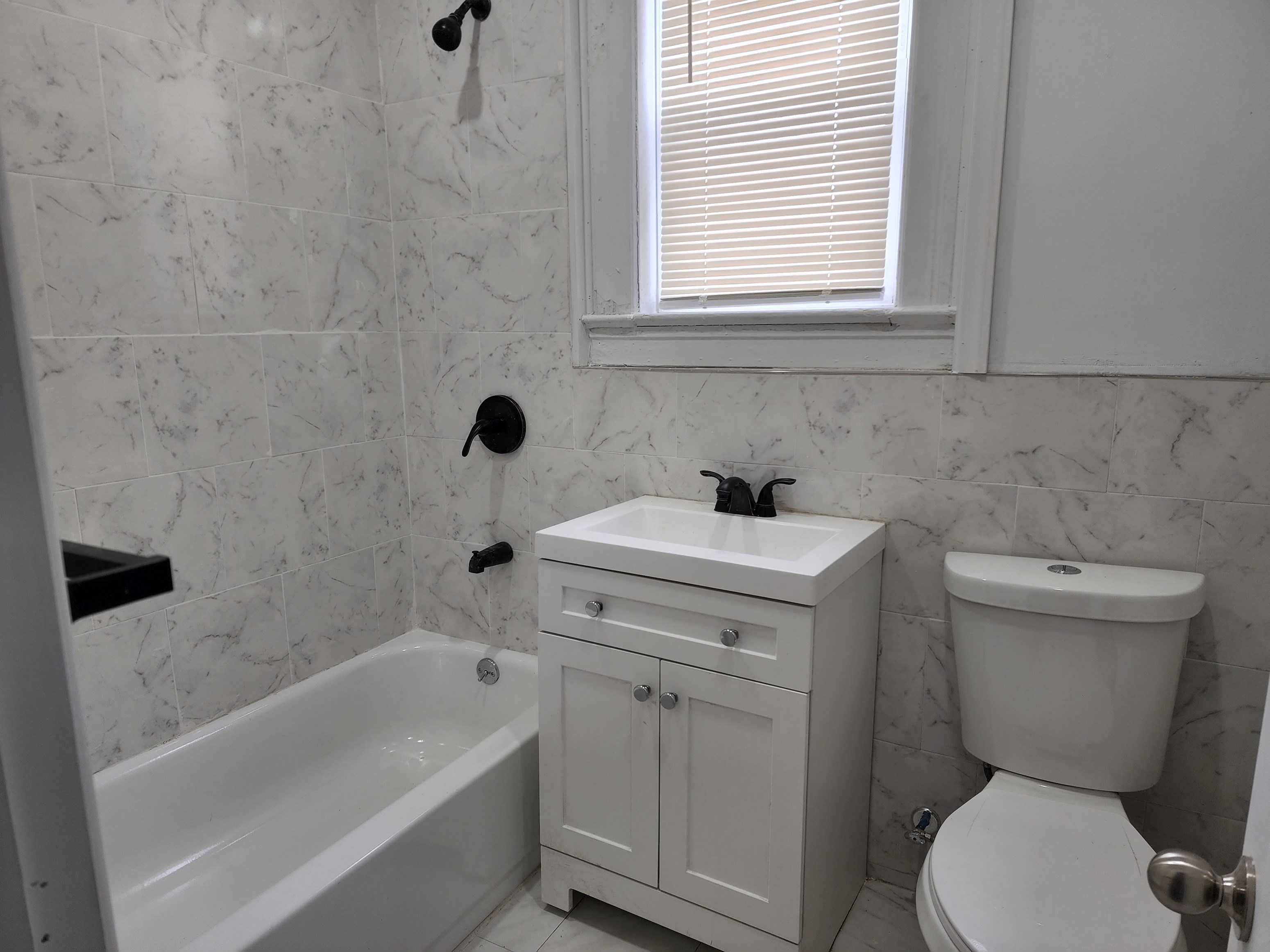 4BHK 2BATH Renovated, Walk To PATH And India Square