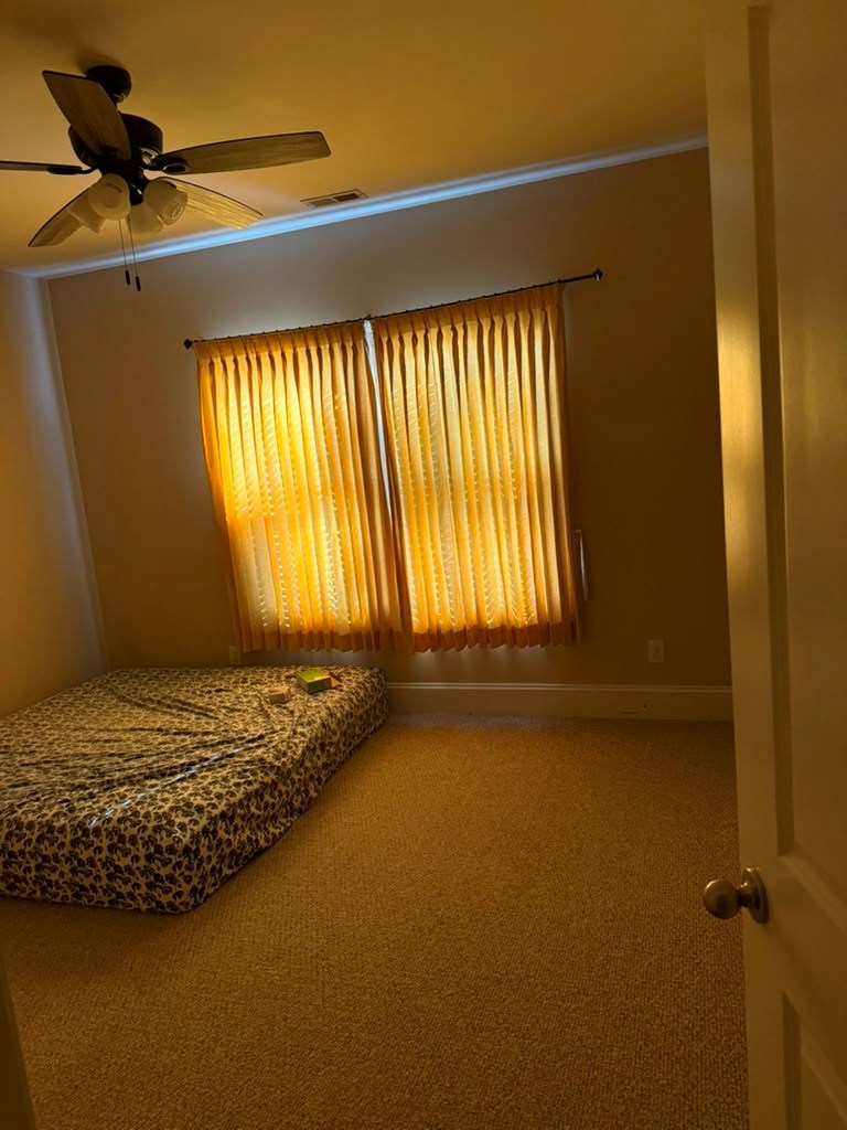 Single Room Available In A Big Spacious 5 Bedroom Single Family Home