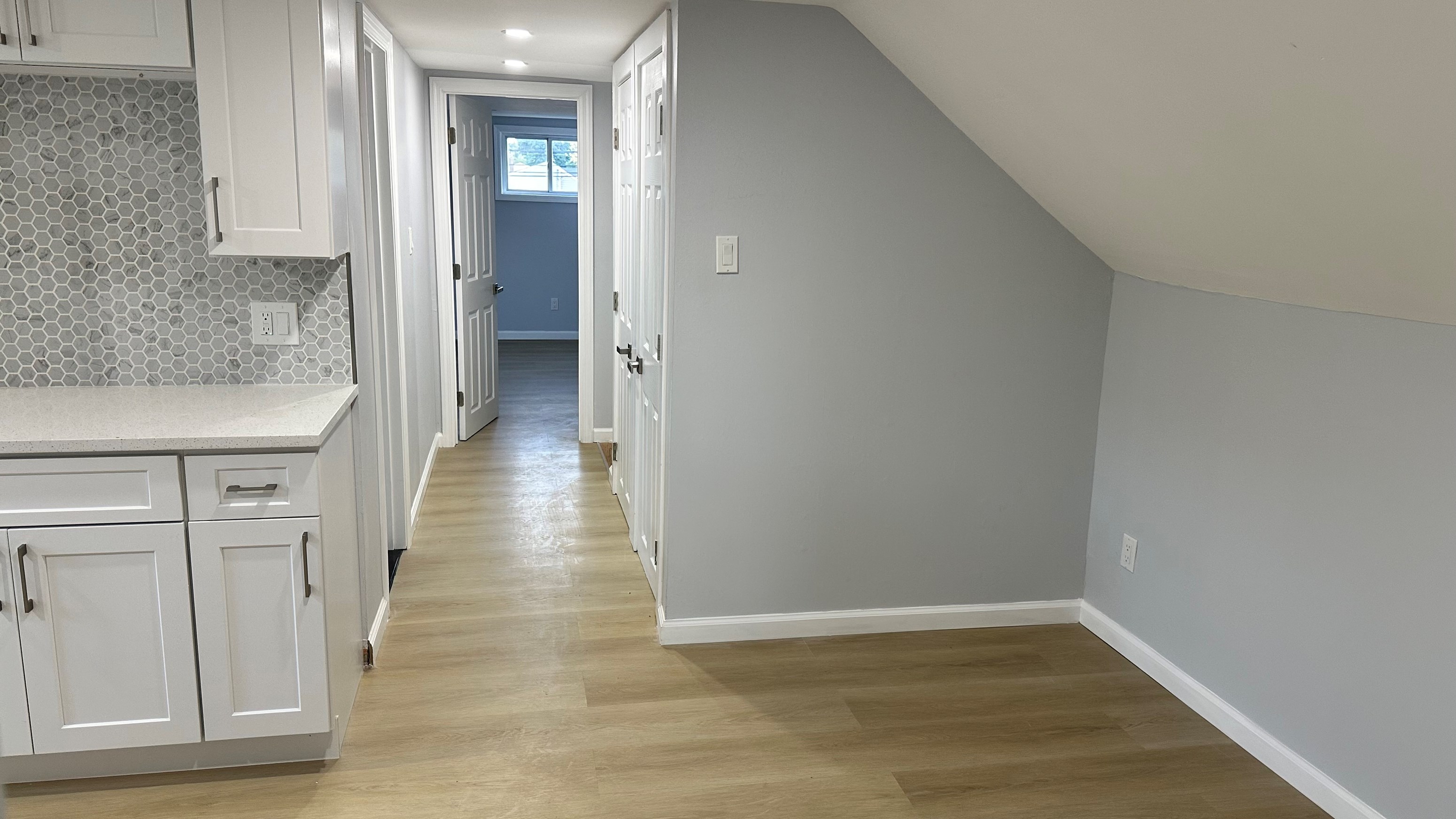Newly Renovated 2 Bedroom Apartment
