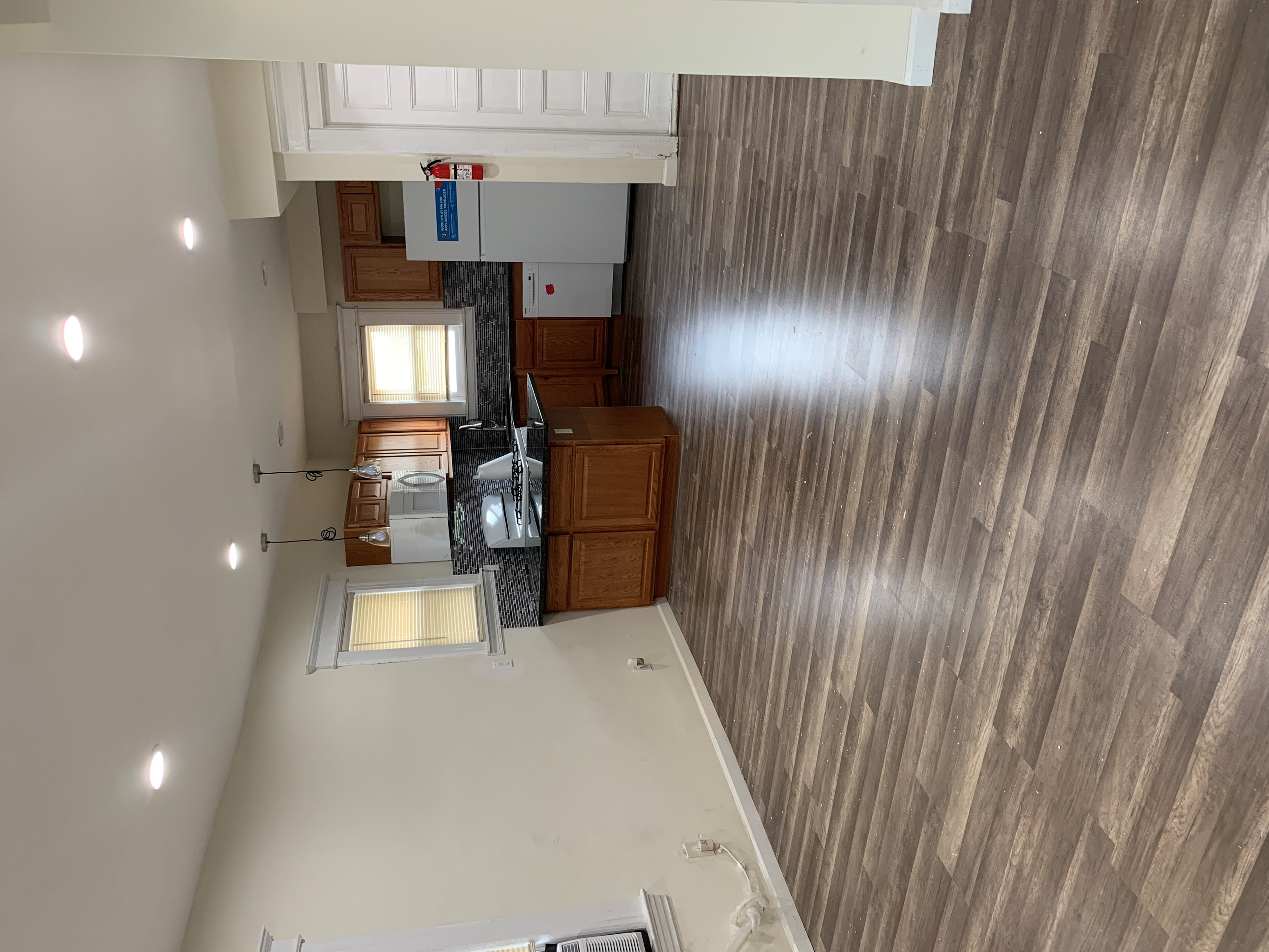 2 Bed 2 Bath Immediately Available, 15  Mins To JSQ, Deal Directly To Landlord