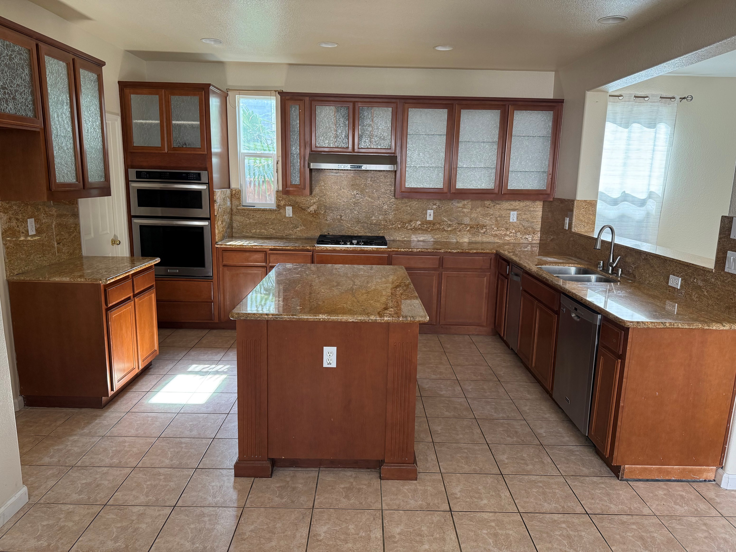 Spacious Single Family House For Rent In Tracy CA