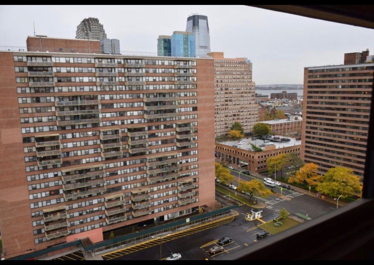 Jersey City Downtown 1BR Coop With Stunning Views | Utilities Included | 280 Marin Blvd - Opposite Path Station