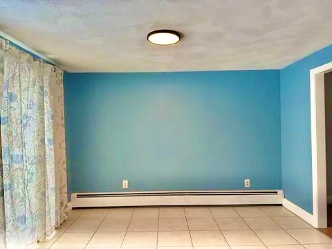 Furnished Room In A 3 Beds 1.5 Baths - Townhouse