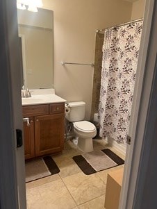 Fully Furnished Bedroom With Private Bathroom – Available Now