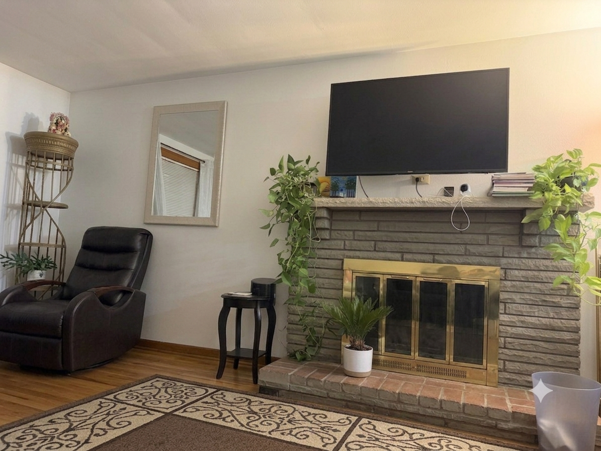 3-Bed, 2-Bath  Furnished Single Family Home In Pittsburgh, PA