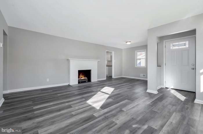 Spacious Master Bedroom With Private Attached Bathroom For Rent – Wilmington, DE 19808