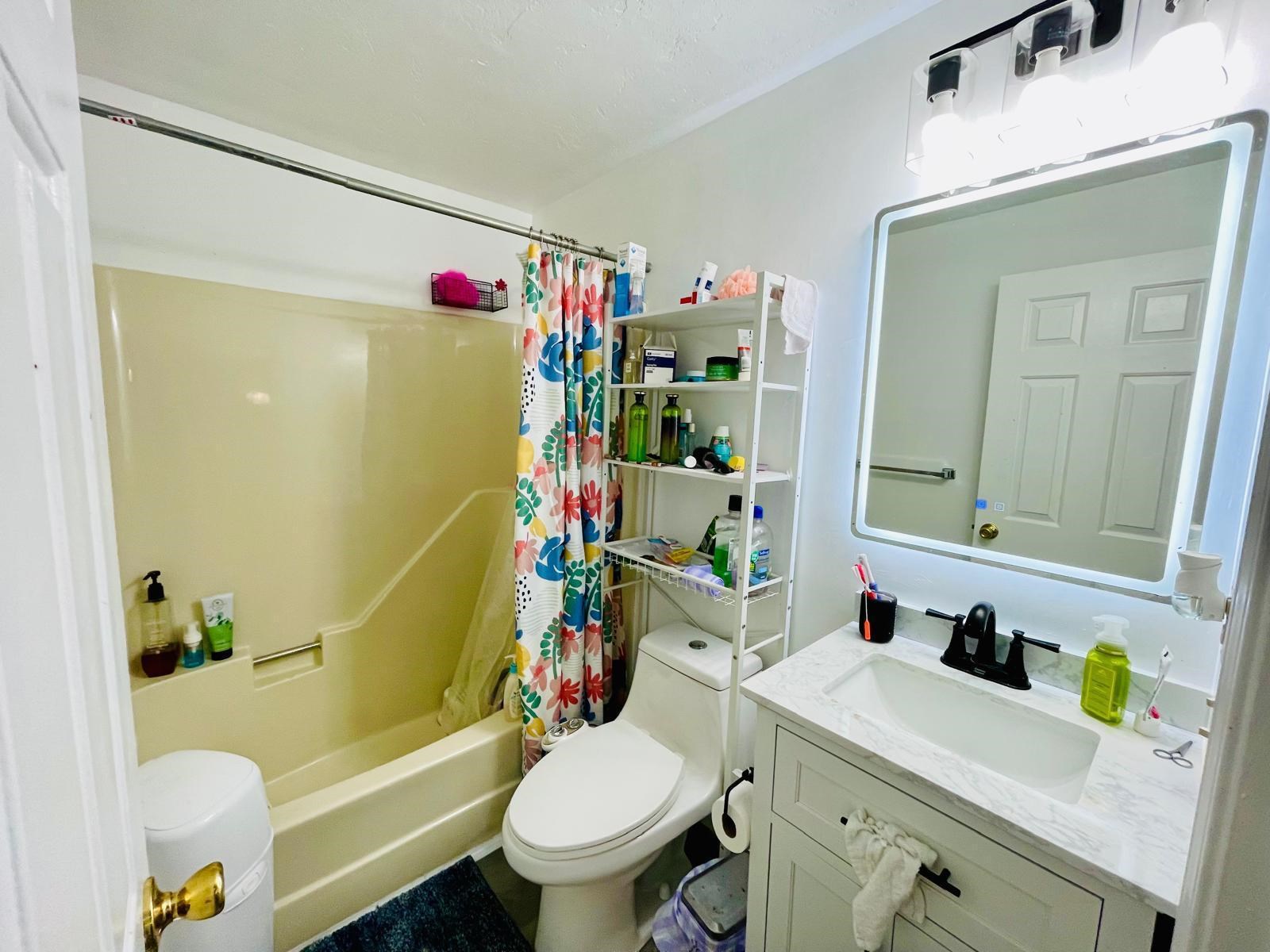 Spacious Shrewsbury Townhome For Rent – ,000 Sq. Ft. | 2BR + Loft | 2.5 Baths | $3,300/mo
