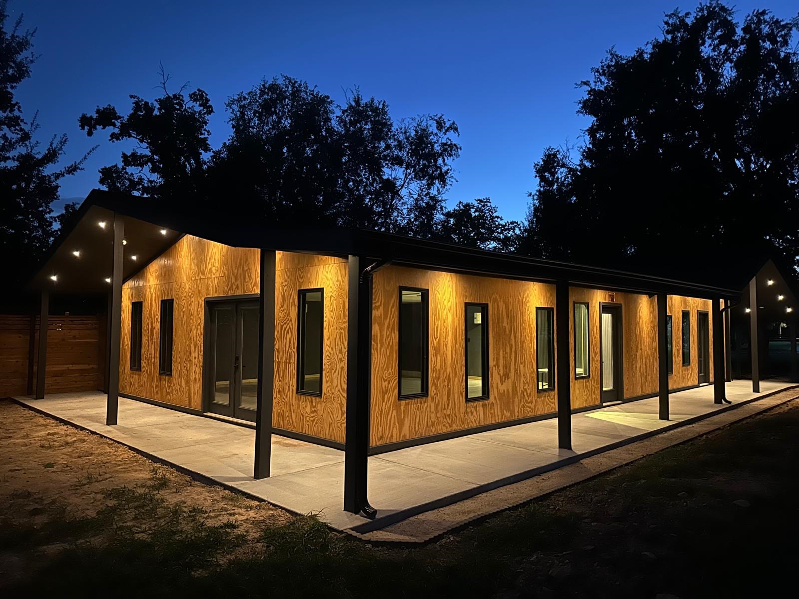 FOR LEASE: 2,000 Sq. Ft. Commercial Space