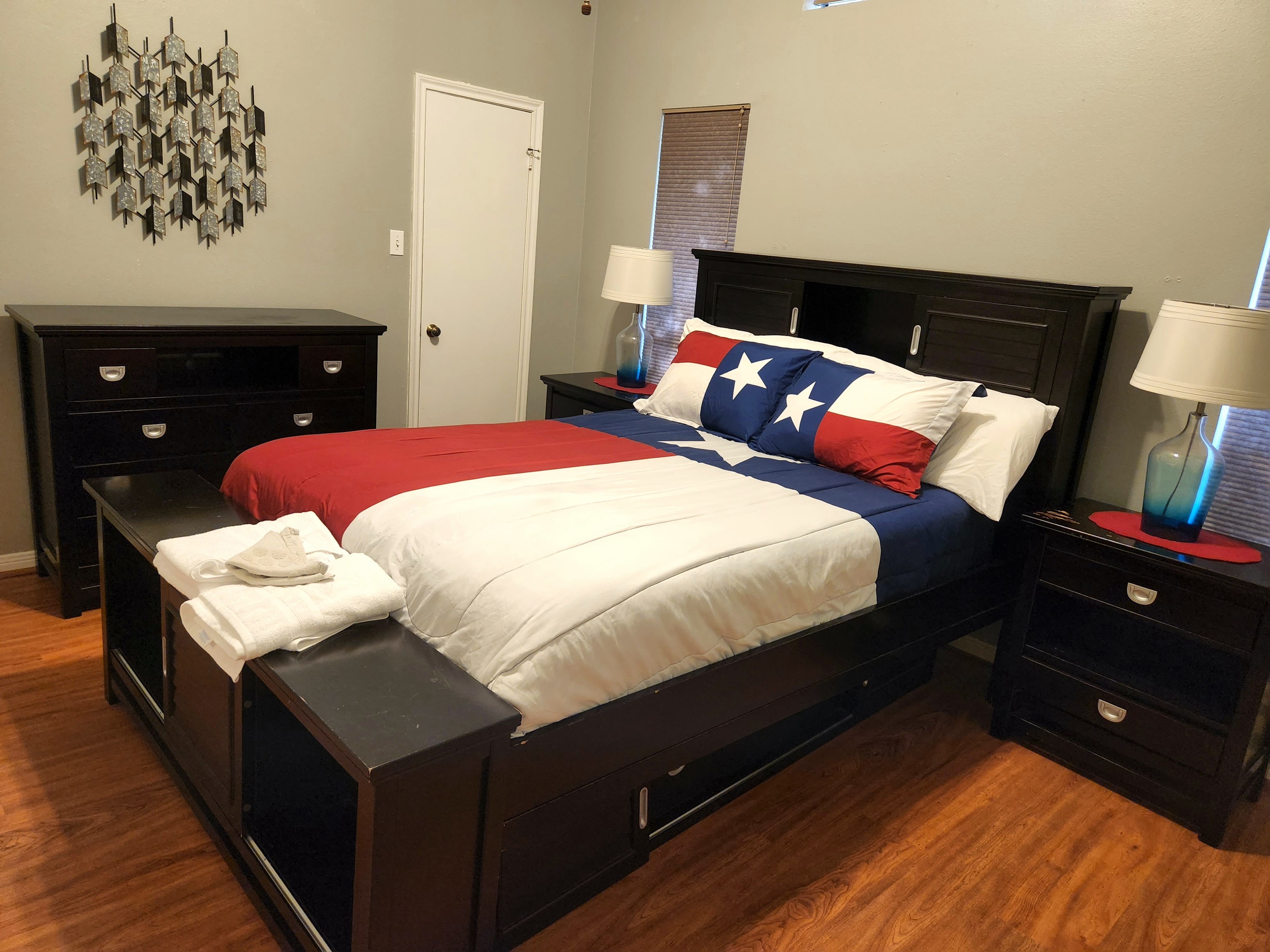 ?? **Beautiful 2 Bed / 2 Bath Condo For Rent In The Heart Of The Woodlands!** ??