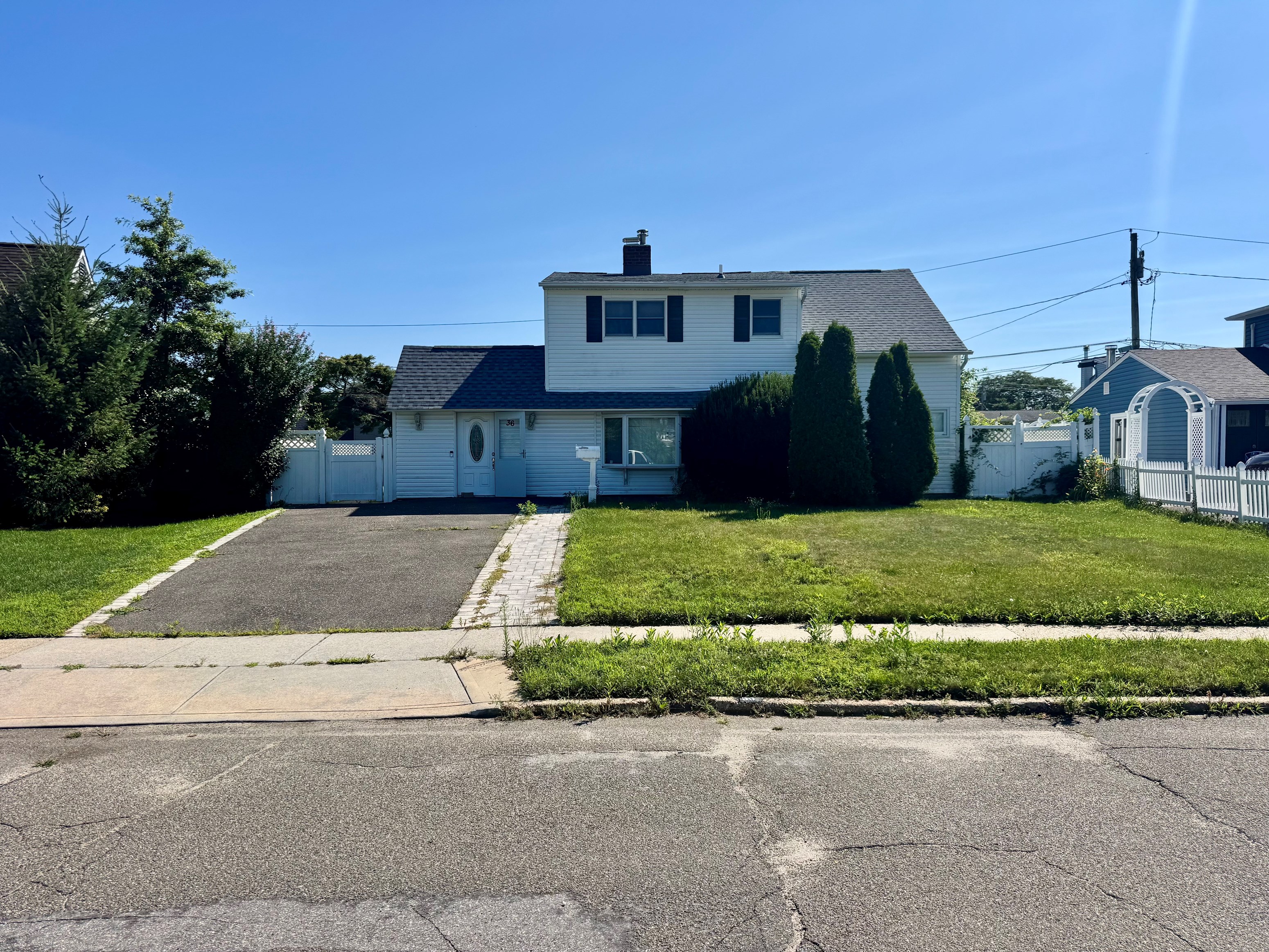 House For Rent In Westbury