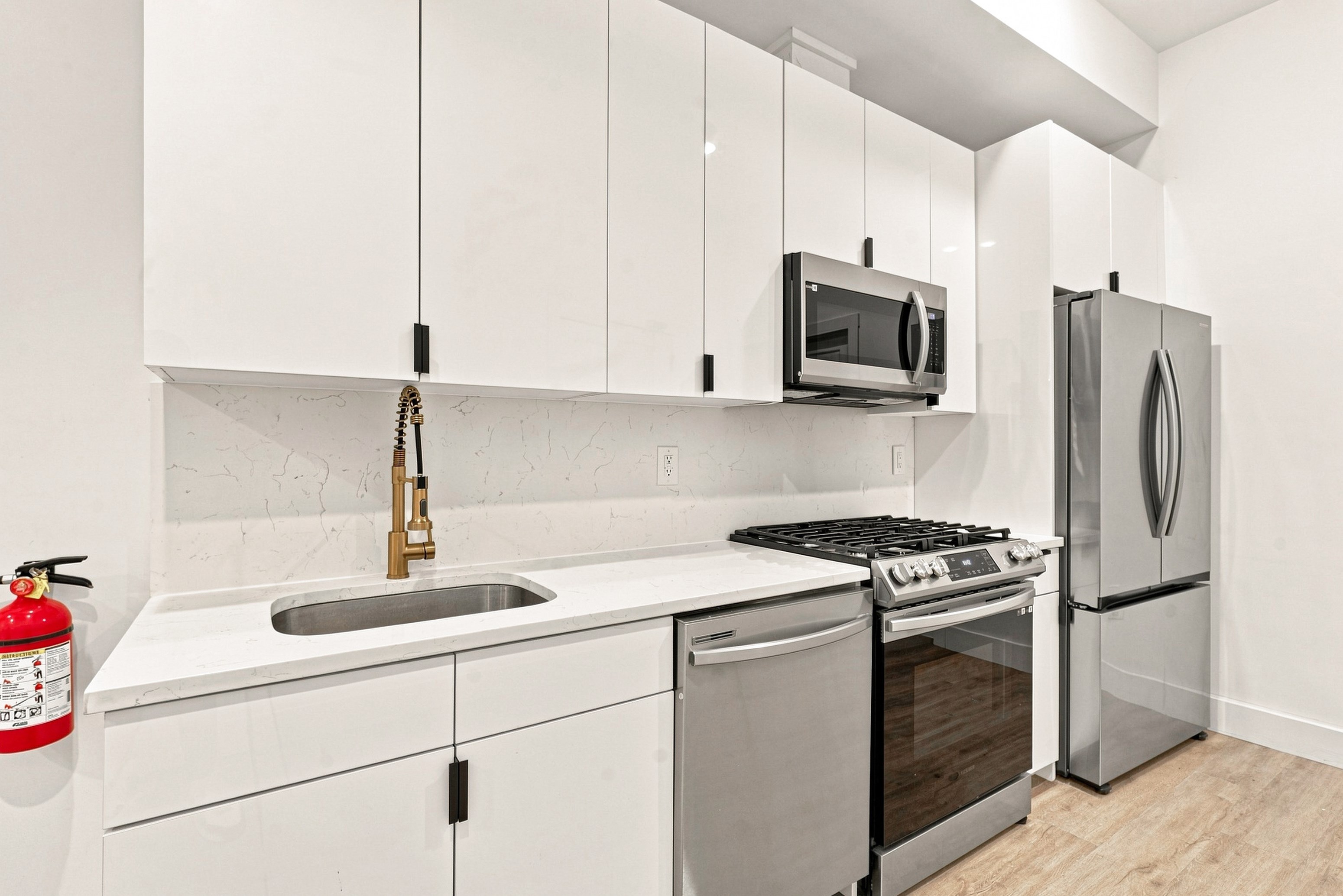 LUXURY 4 BED 2 BATH - JERSEY CITY HEIGHTS