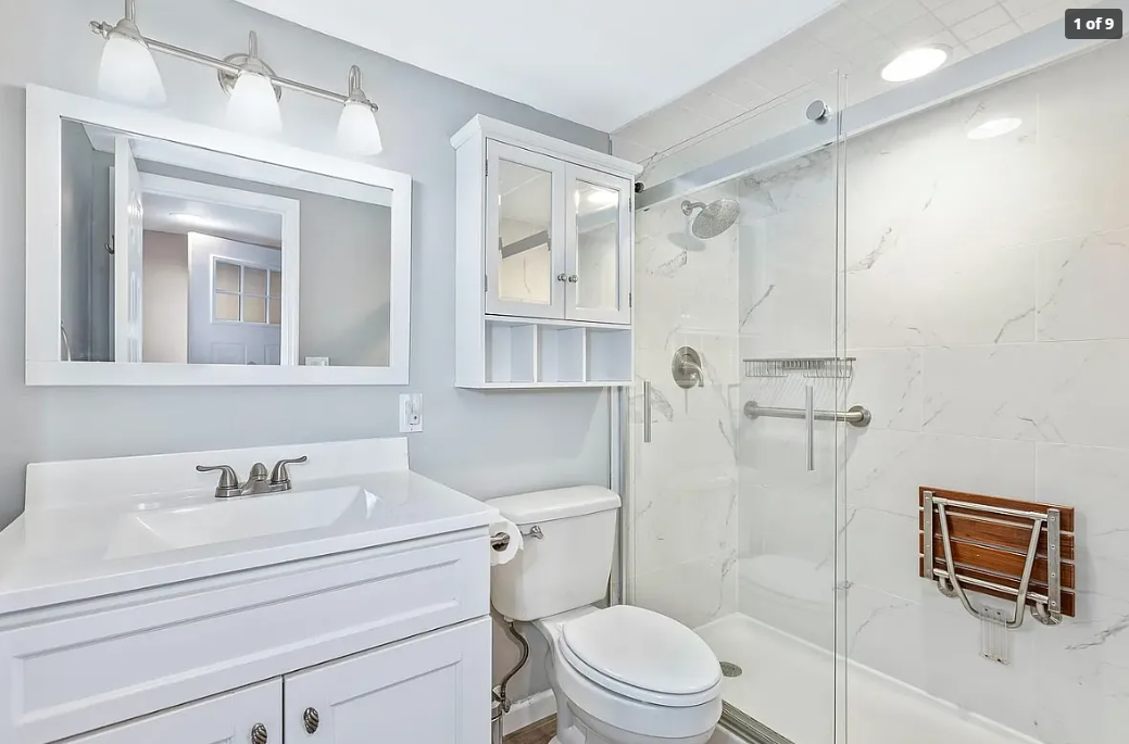 Beautifully Renovated 2-Bedroom Apartment On Greenport Avenue, In Medford, NY AVAILABLE IMMEDIATELY!