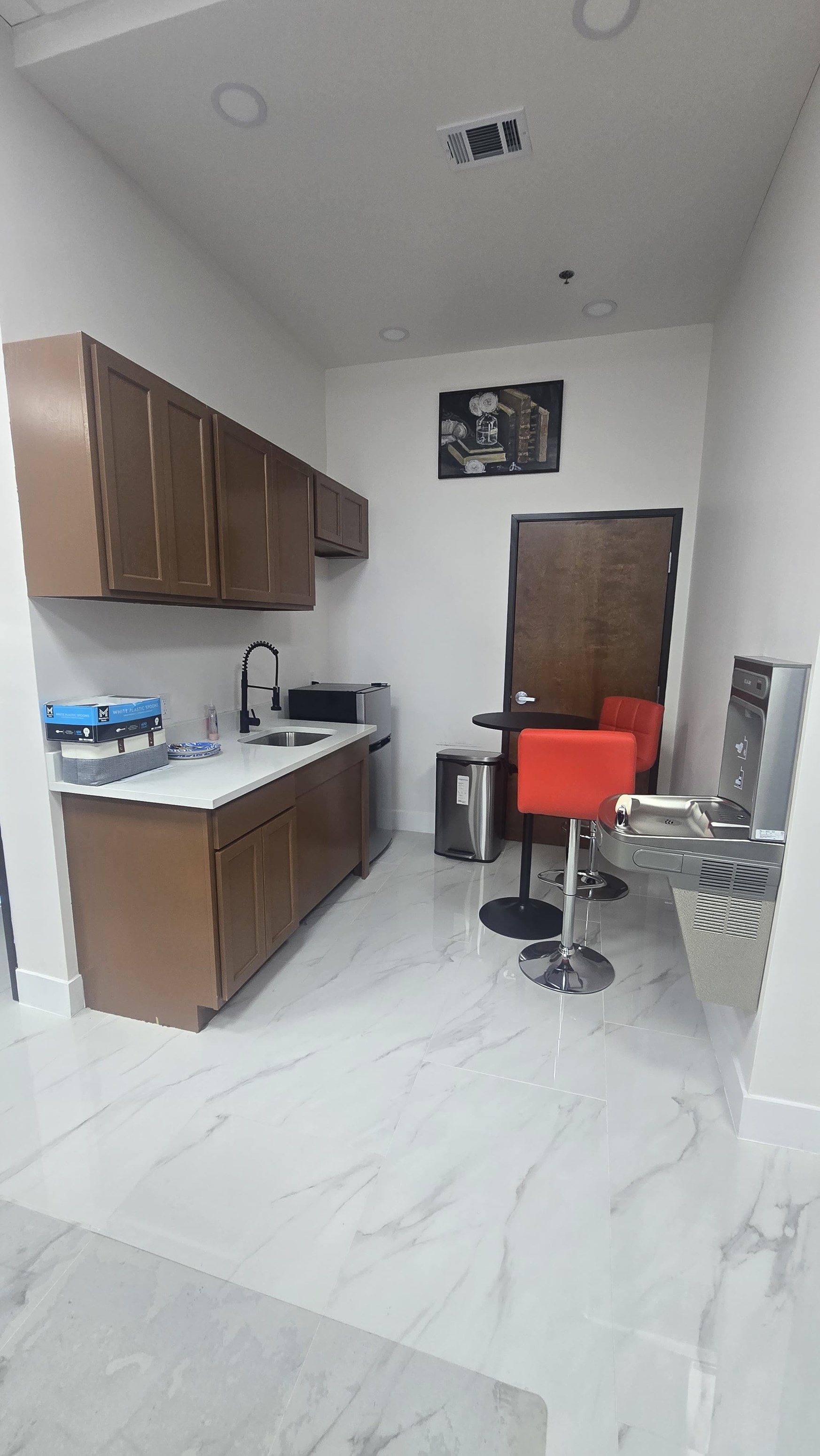 PROFESSIONAL OFFICE SPACE FOR LEASE – FRISCO, TX