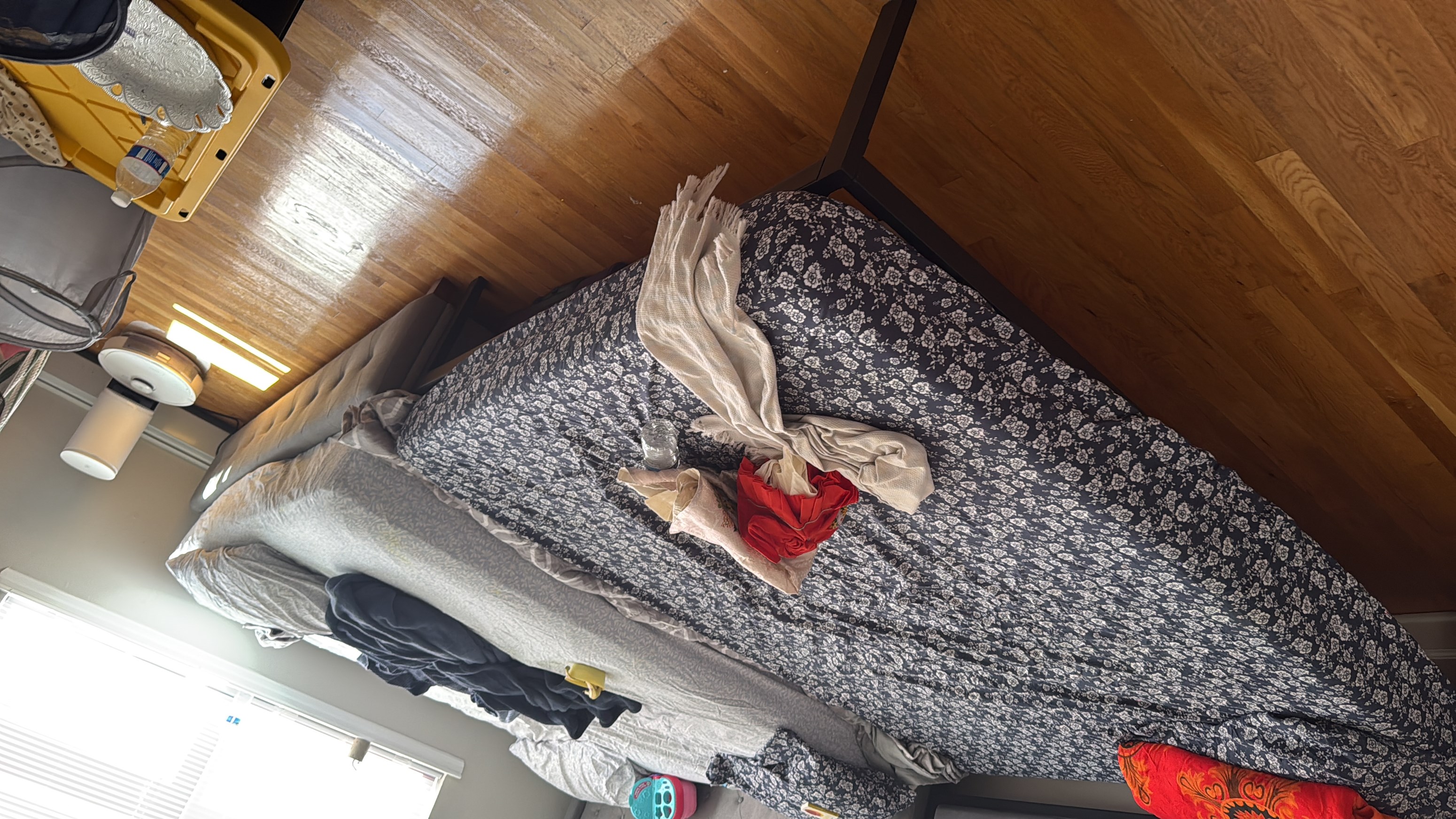 One Bed With One Bath Available From OCT 1ST