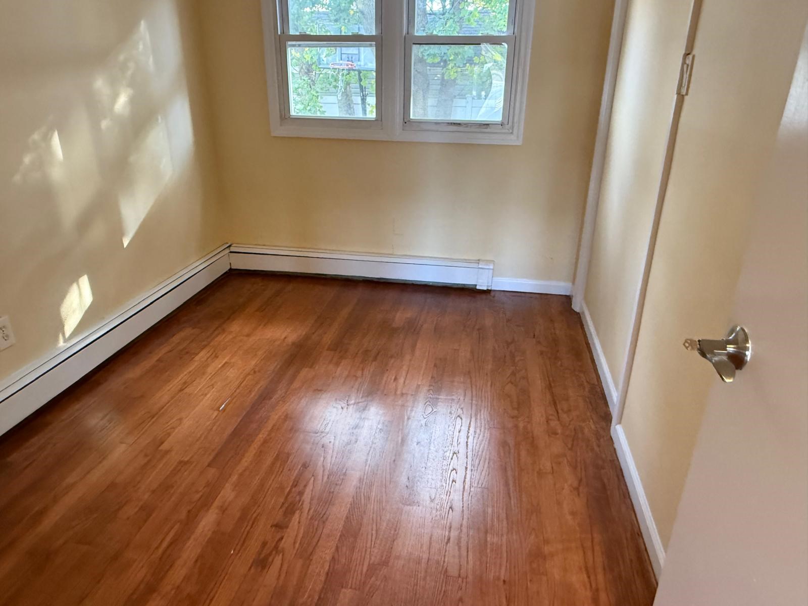 5 Bedroom 3 Bathroom Available In Valley Stream