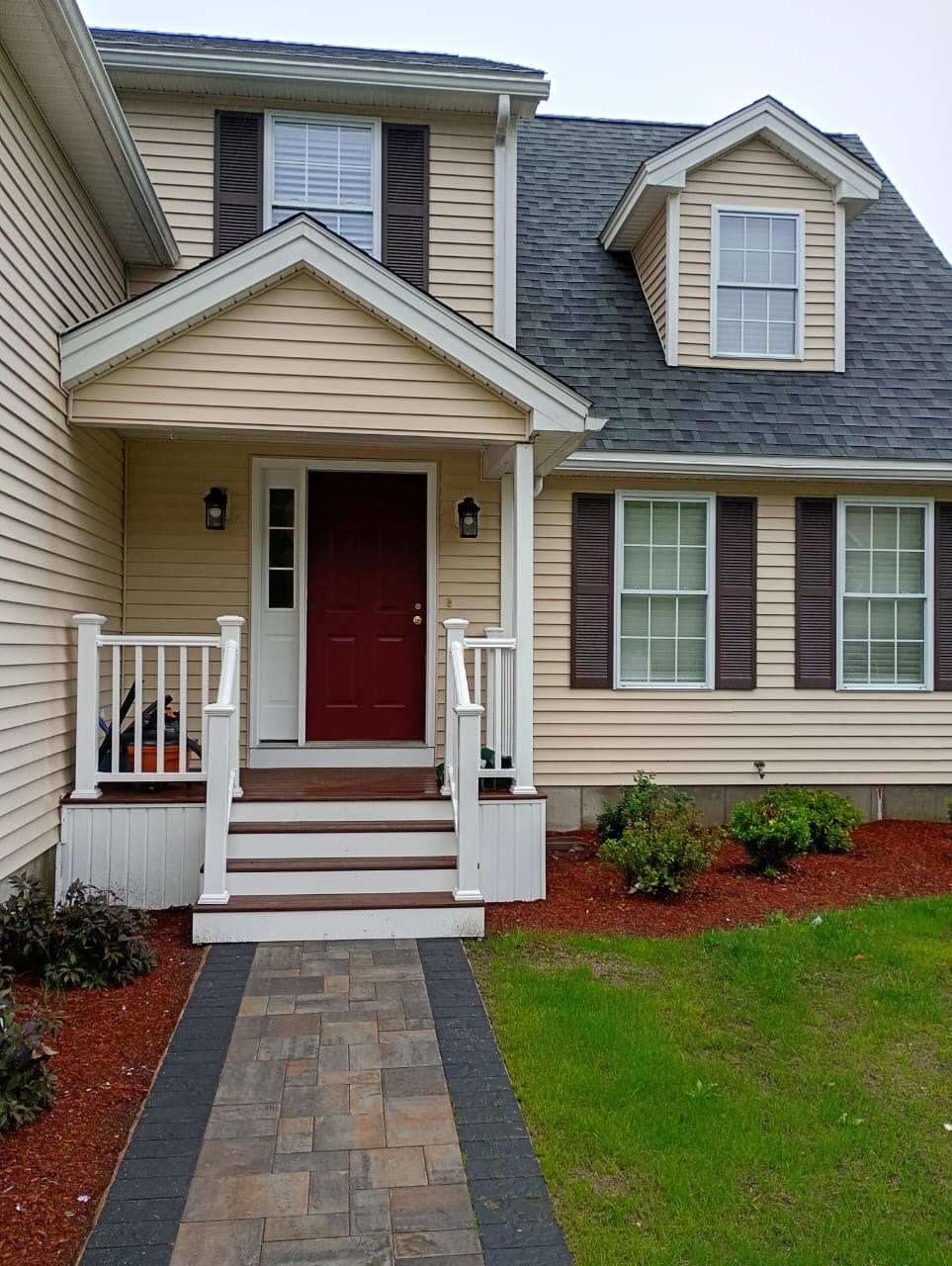 17 Hollyhock Avenue Nahsua NH : Newly Rennovated Single Family Home For Rent