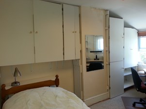 Single Private Room Good For One Person Only. With Own Personal Lock.