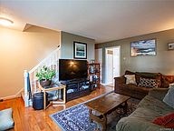 2 - Single Rooms Available For Rent In Manchester CT, 06040