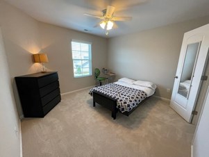 Room Available Along With Loft Sitting Area/TV Room And A Bathroom(Utilities Included) - Upper Level In A Townhouse
