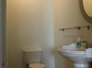 One Independent Furnished Bedroom With Shared 1.5 Bath