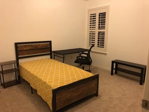 1 Single Room Available In Big Single Home.