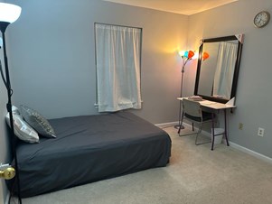Furnished Rooms For $950, Prime Location (for Females Only), Full Bath, Microwave, Fridge, Easy Commute,  Close To Market
