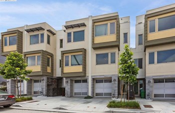 Individual Room In Townhome With Spectacular Views