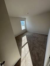 Great Location - Single Room For Rent Available