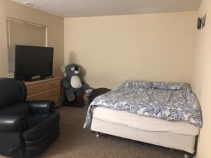 Master Bed Room With Attached Bath Room Available For Rent