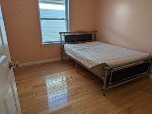 Room For Rent At 126 Laidlaw Avenue, Jersey City Available Starting August 29th