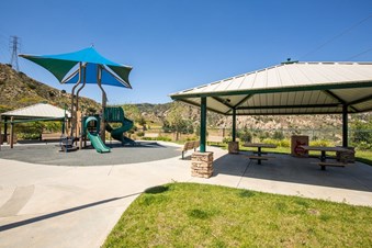 Fully Furnished Private Room Available To Rent - Cross-section Of Highway 5, 405, 210 And 118. Sylmar, Northridge, Woodland Hill
