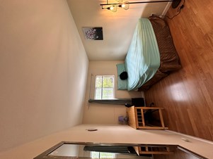 Private Bedroom For Female (fully Furnished) In A Safe Neighborhood.