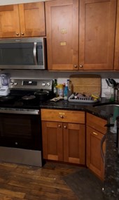 Fully Furnished Room In Comfortable Apartment 47th And Hazel Ave.