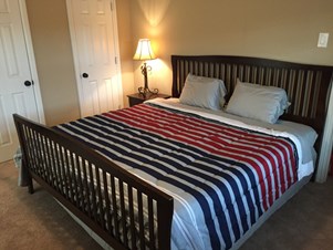 In Irving - Fully Furnished Private Master Bedroom With Attached Bathroom, Month-to-month Or Long Term