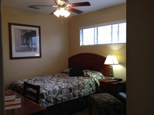 Fully Furnished Up Stairs Room, SEPARATE KITCHEN, Laundry Usage, Parking, CLOSE TO LITTLE INDIA.