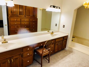 Private Bed With Private Bath Available In Sandy Springs Closer To MARTA