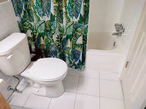 Accommodation In 2 Bed And 2 Bath Apartment