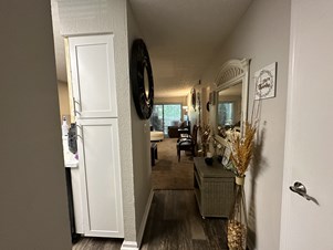 Looking For Roommate (Male/Female) To Share Spacious Master Bedroom In 2BHK Apartment