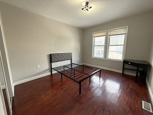 Furnished Room In Renovated APT- 5 Mins Walking JSQPath/IndianSquare