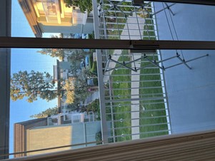Looking For A Male Roommate To Share A 1BHK Apartment, In A Gated Community, Located In Woodland Hills, California